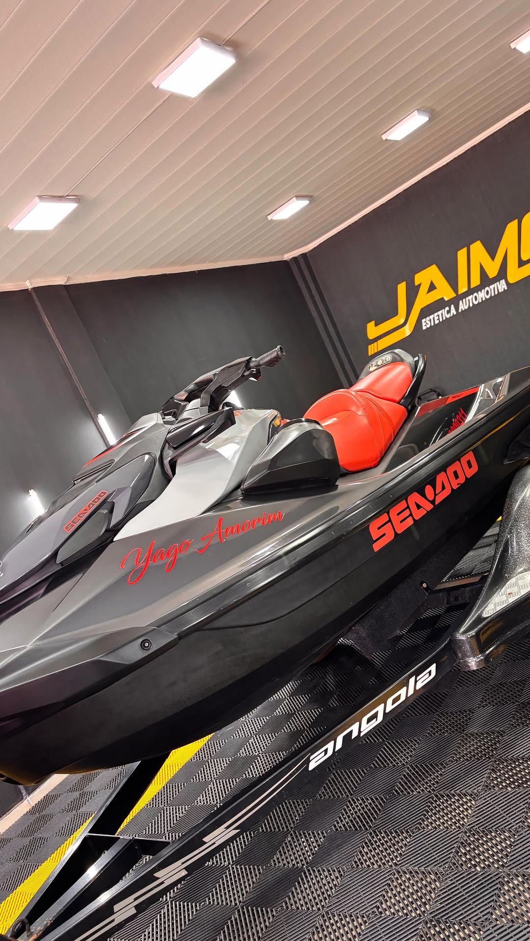 Jet ski Sea-Doo detalhado